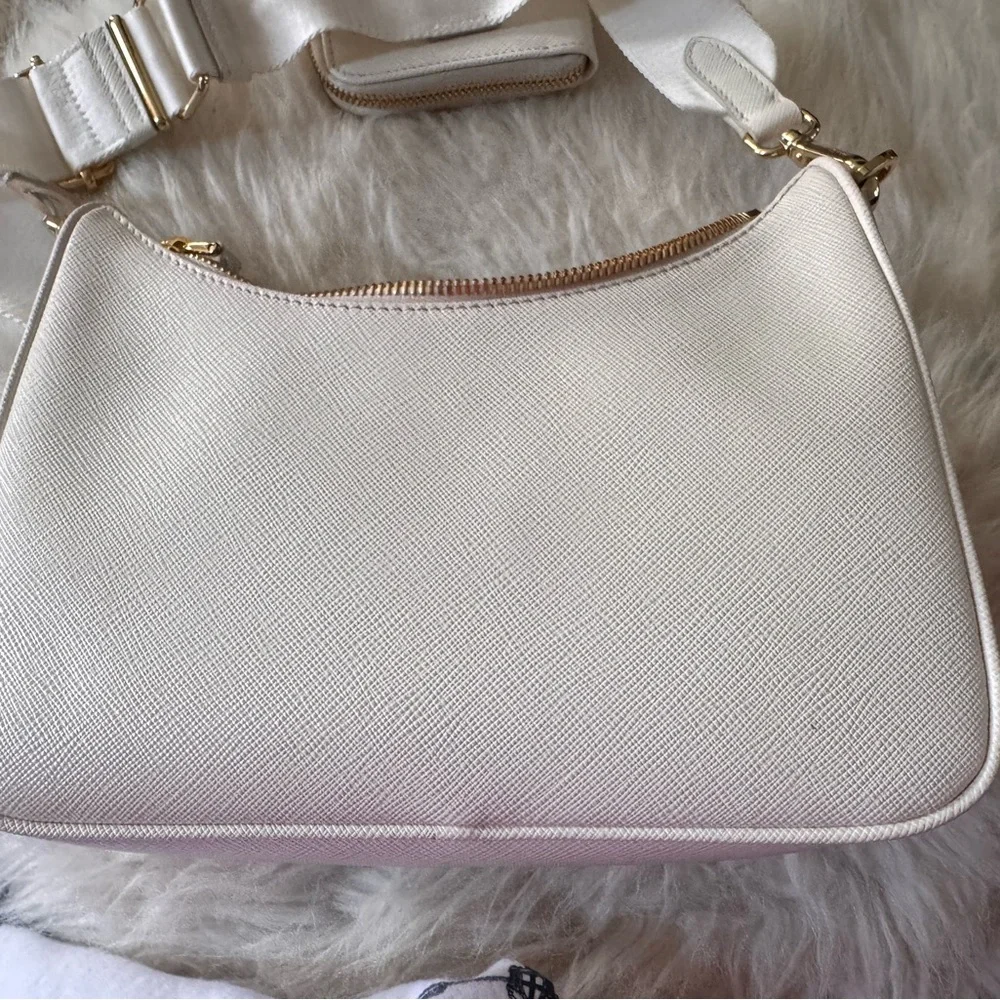 BRAND NEW PRADA Re-Edition Leather Bag - Picture 8 of 8